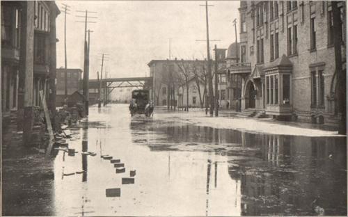 1904 - West Fulton Street Looking West